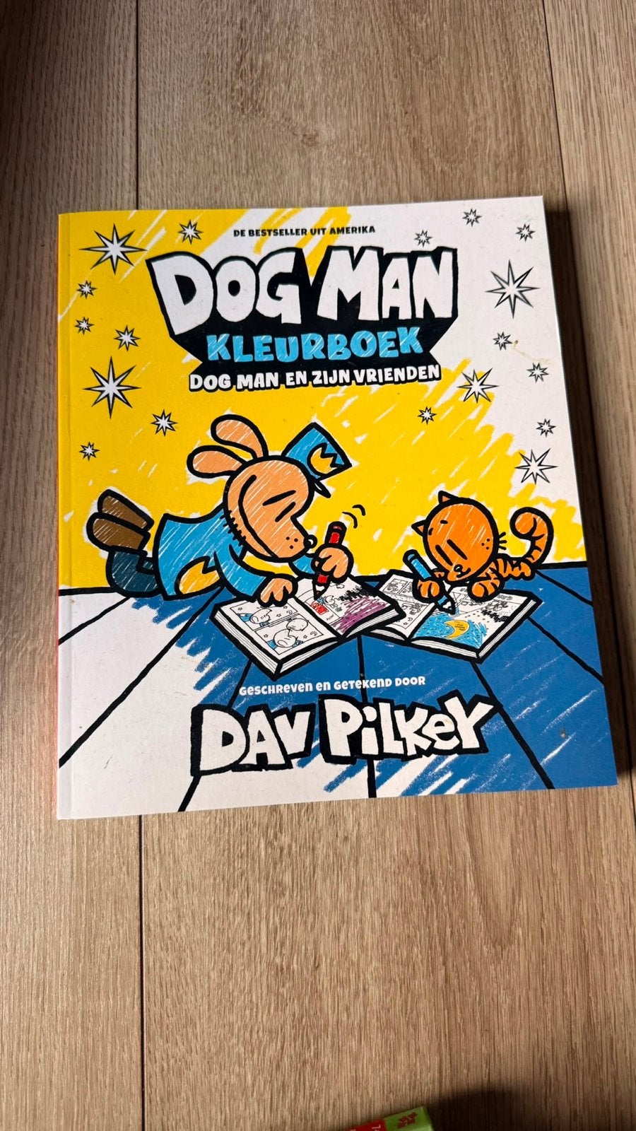 Dog Man Kleurboek: Dog Man en zijn Vrienden - Dav Pilkey, Ophalen of Verzenden, Zo goed als nieuw, Fictie algemeen
