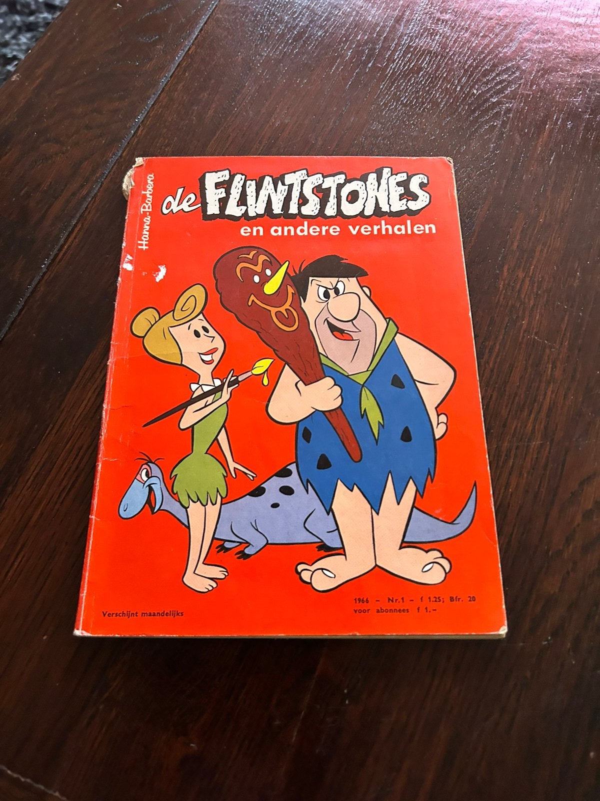 Flinstones boek, Eén stripboek, Ophalen of Verzenden, Gelezen