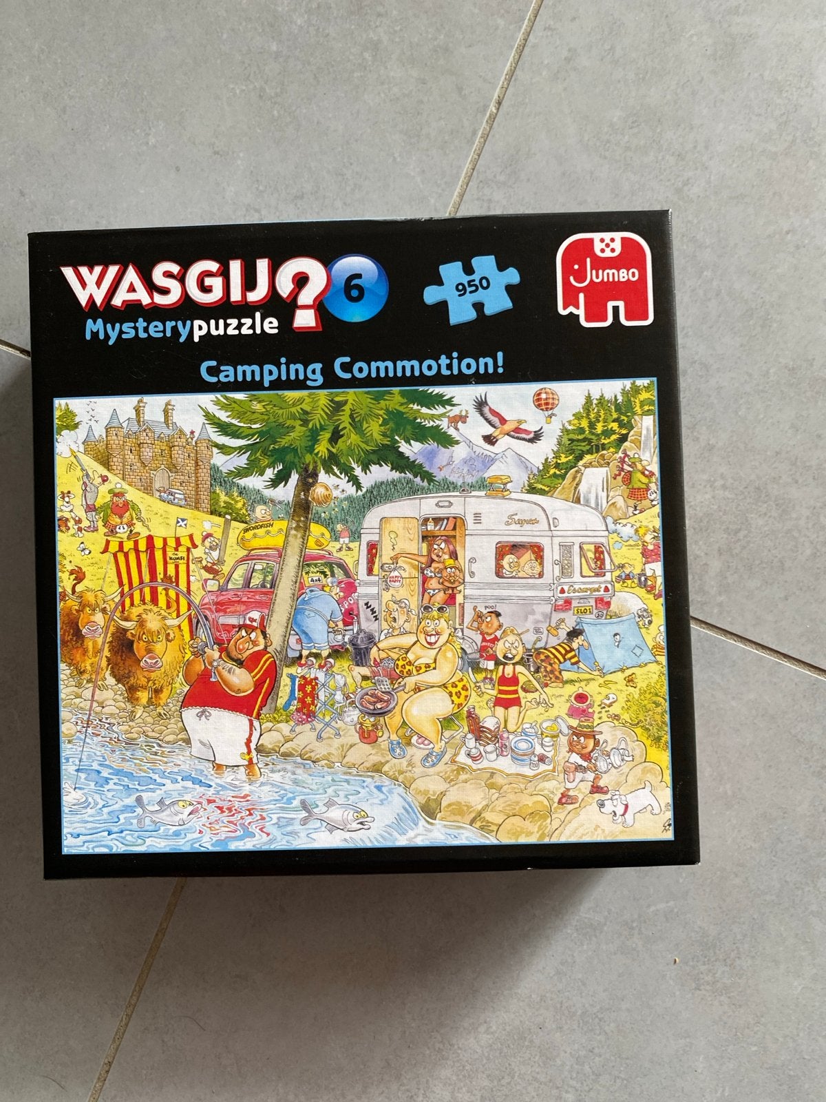 Wasgij? Mystery Puzzel 6: Camping Commotion! 950 stukjes, Hobby en Vrije tijd, Ophalen of Verzenden, 500 t/m 1500 stukjes, Zo goed als nieuw