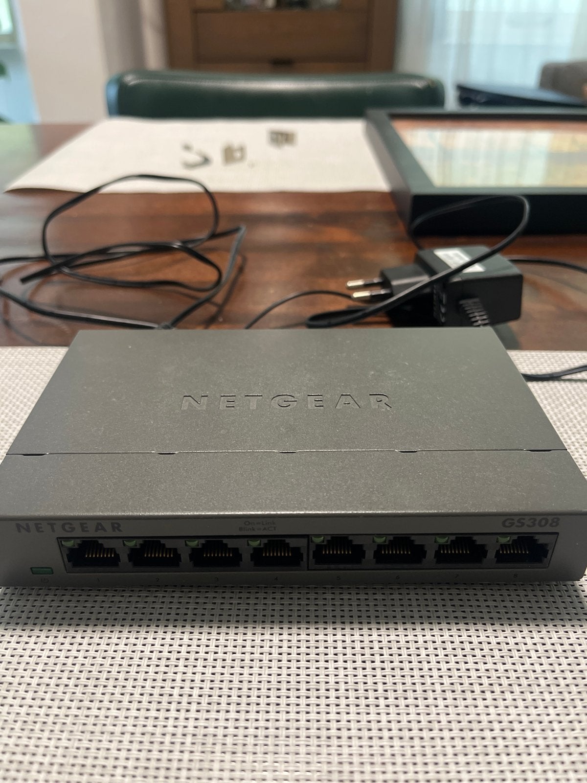 NETGEAR GS308 8-poorts Gigabit Ethernet Switch, Ophalen of Verzenden, Zo goed als nieuw