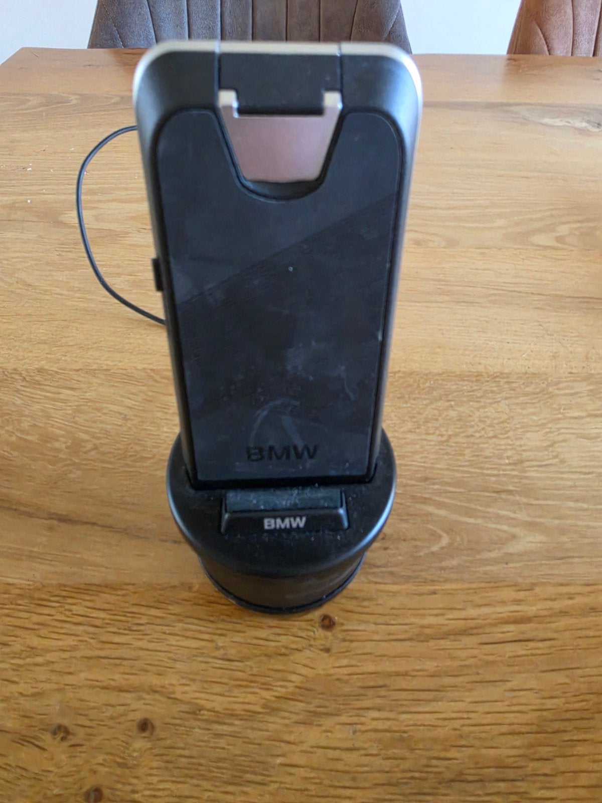 BMW Universeel Draadloos Oplaadstation, Telecommunicatie, Universeel, Draadloze oplader, Ophalen of Verzenden, Zo goed als nieuw