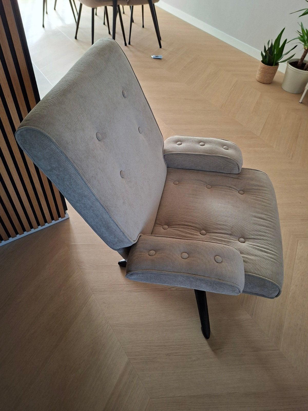 Comfortabele draaibare fauteuil - Zo goed als nieuw, Huis en Inrichting, Fauteuils, Ophalen, Modern, Comfortabel, 75 tot 100 cm