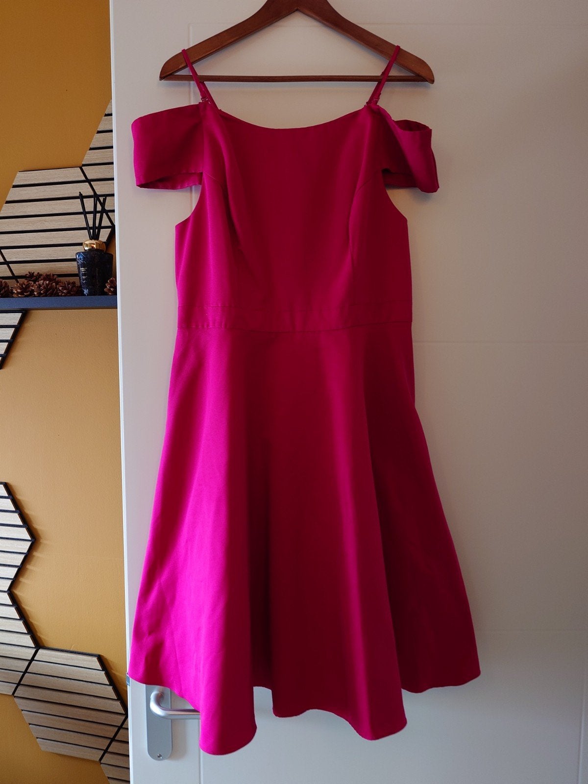 Fuchsia cocktailjurk met zwierige rok en petticoat, Kleding | Dames, Jurken, Maat 42/44 (L), Ophalen of Verzenden, Zo goed als nieuw