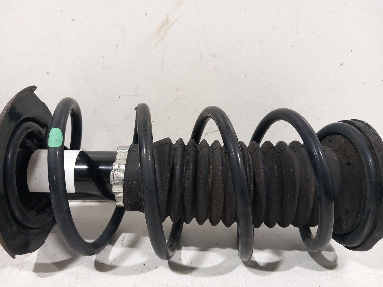 Veerpoot links voor Toyota Aygo, Onderdelen@venauto.nl, Van der Ven Autorecycling B.V., Gebruikt, Ettenseweg 76, 4706 PB Roosendaal, The Netherlands