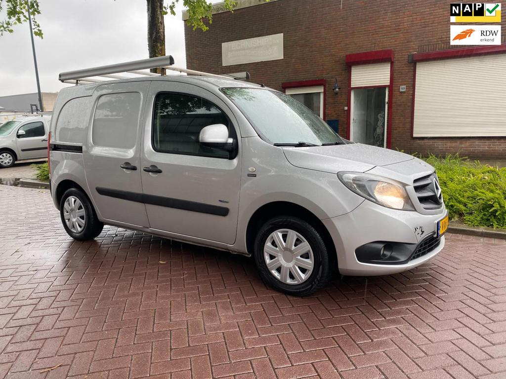 Mercedes-Benz Citan 109 CDI BlueEFFICIENCY * 2016 * Euro5 *, Auto's, Bestelauto's, Voorwielaandrijving, Euro 5, Stof, Gebruikt