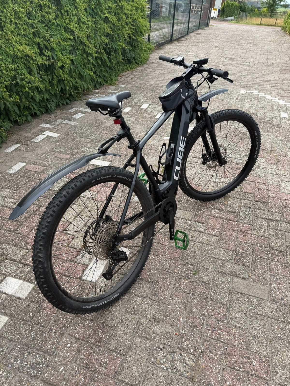 Cube mtb E-bike - Zo goed als nieuw, Fietsen en Brommers, Elektrische fietsen, Ophalen, Zo goed als nieuw, Cube, 50 km per accu of meer