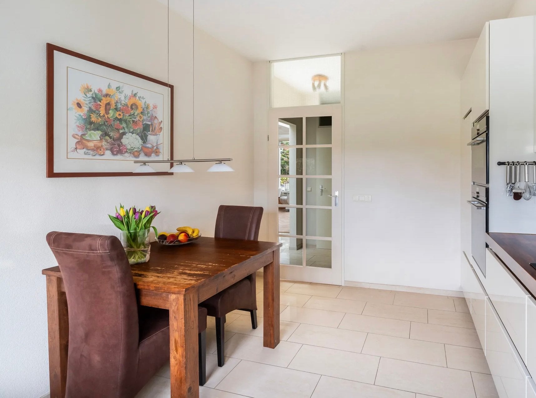 Te koop mooie, robuuste eettafel met comfortabele stoelen!, Ophalen, Gebruikt, Vierkant, Tot twee personen