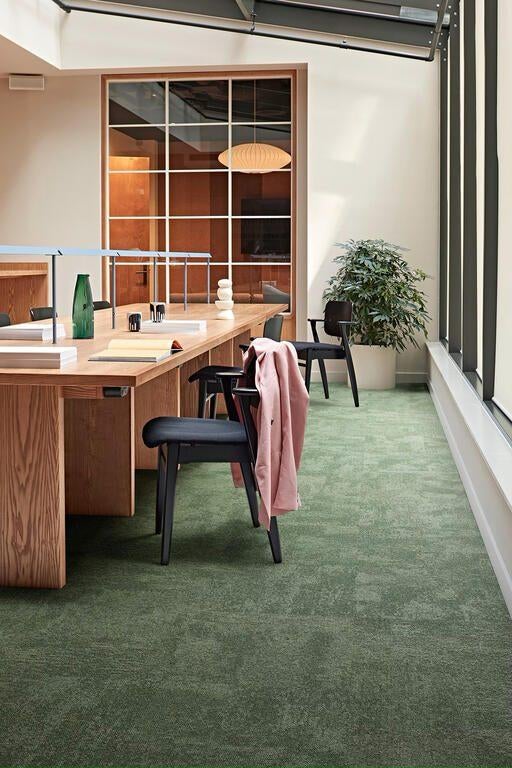 Groene Outlet tapijttegels CE100 Olive 7.003, 75 m² of meer, Nieuw, Ophalen of Verzenden, Tapijttegels