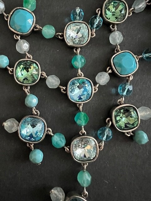 Dyrberg/Kern ketting met turquoise en groene Swarovski, Overige materialen, Gebruikt, Verzenden, Verstelbaar