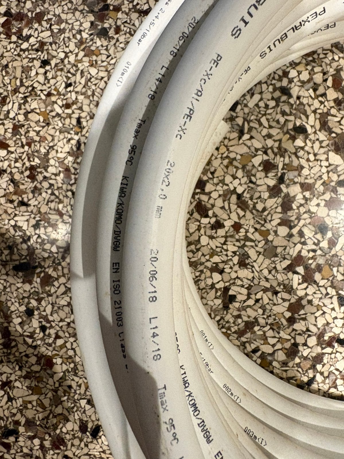 Flexibele leiding ca. 8m 20mm diameter nieuw, Doe-het-zelf en Verbouw, Buizen en Afvoer, Ophalen, Overige materialen, 6 meter of meer