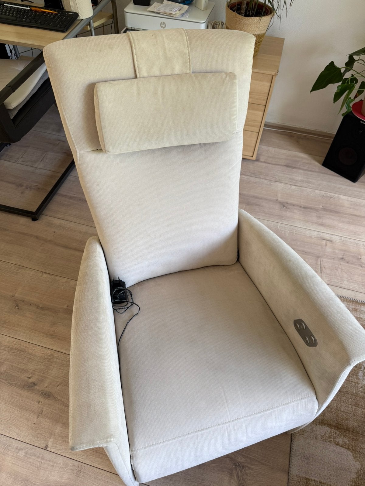 Sta op stoel, Ophalen, Scandinavisch, modern, compact, Minder dan 75 cm, Zo goed als nieuw