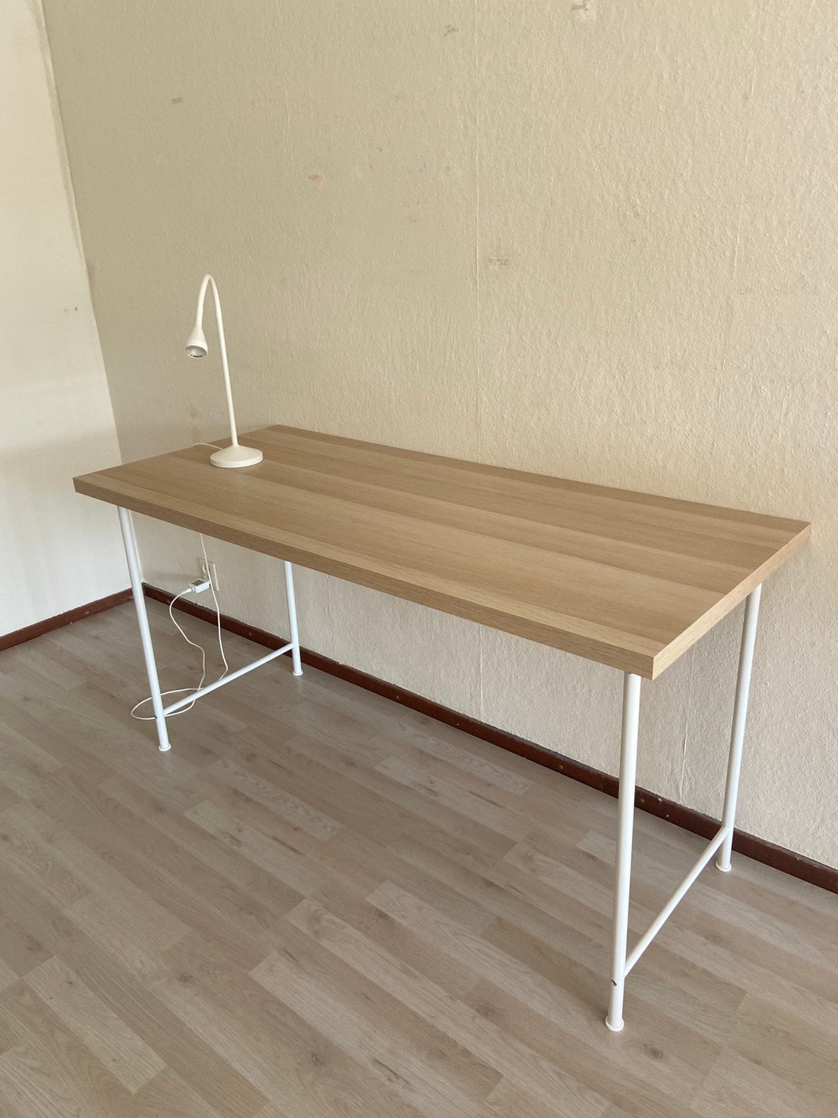 IKEA LAGKAPTEN/SPÄND desk, Huis en Inrichting, Ophalen, Zo goed als nieuw