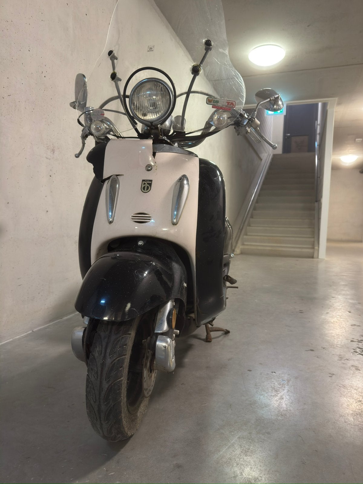BTC Old Version Scooter 2019 version to gift, Fietsen en Brommers, Scooters | Overige merken, Ophalen, Zo goed als nieuw, Benzine