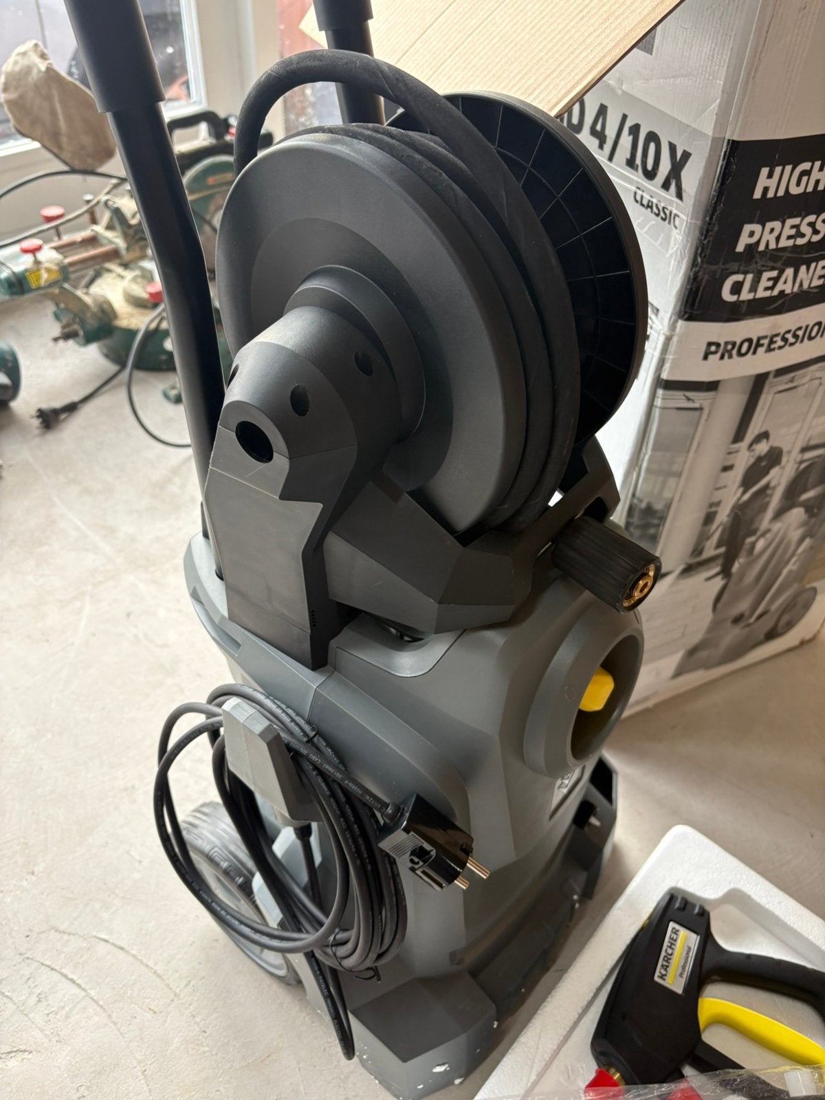 Foto 7 van Nieuwe Kärcher Professional HD4/10X Classic hogedrukreiniger