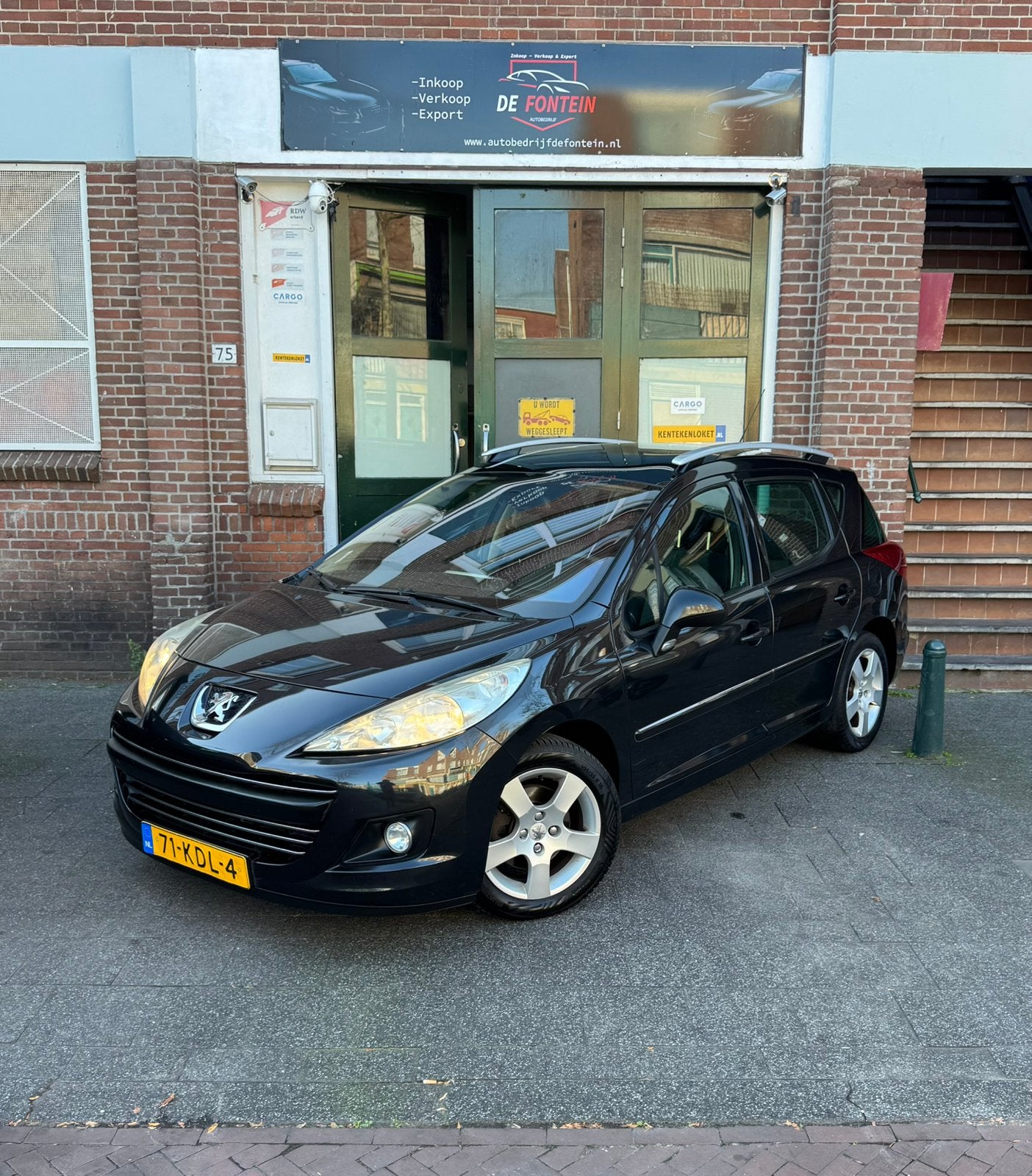 Peugeot 207 1.6 SW Outdoor Airco/Clima/Pano/Nwe APK/Boekjes, Voorwielaandrijving, Dealer onderhouden, Stof, Zwart