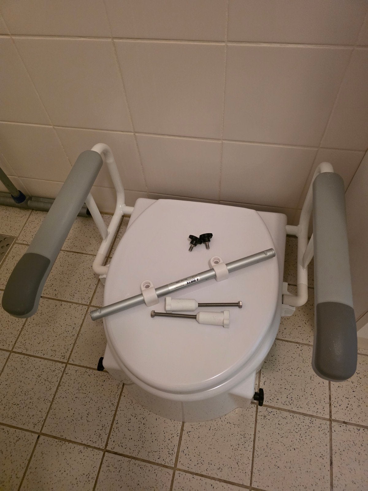 WC verhoger en douchekruk gratis!, Ophalen