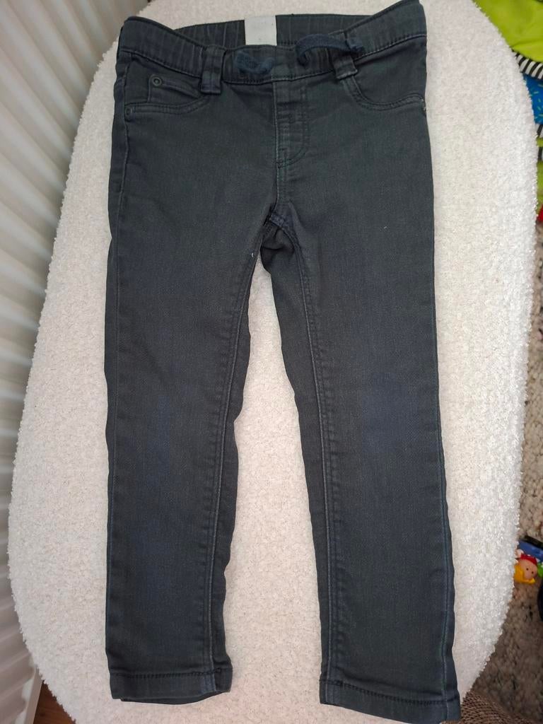 Groene skinny jeans Hema maat 92 met stretch en elastiek, Kinderen en Baby's, Kinderkleding | Maat 92, Broek, Gebruikt, Jongen of Meisje