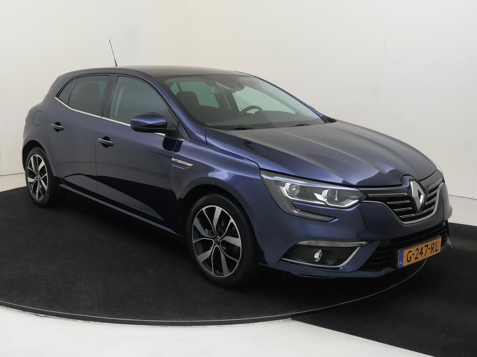 Renault Mégane 1.3 TCe Bose | airco automatisch | Apple Car, Voorwielaandrijving, 4 cilinders, Blauw, Bedrijf