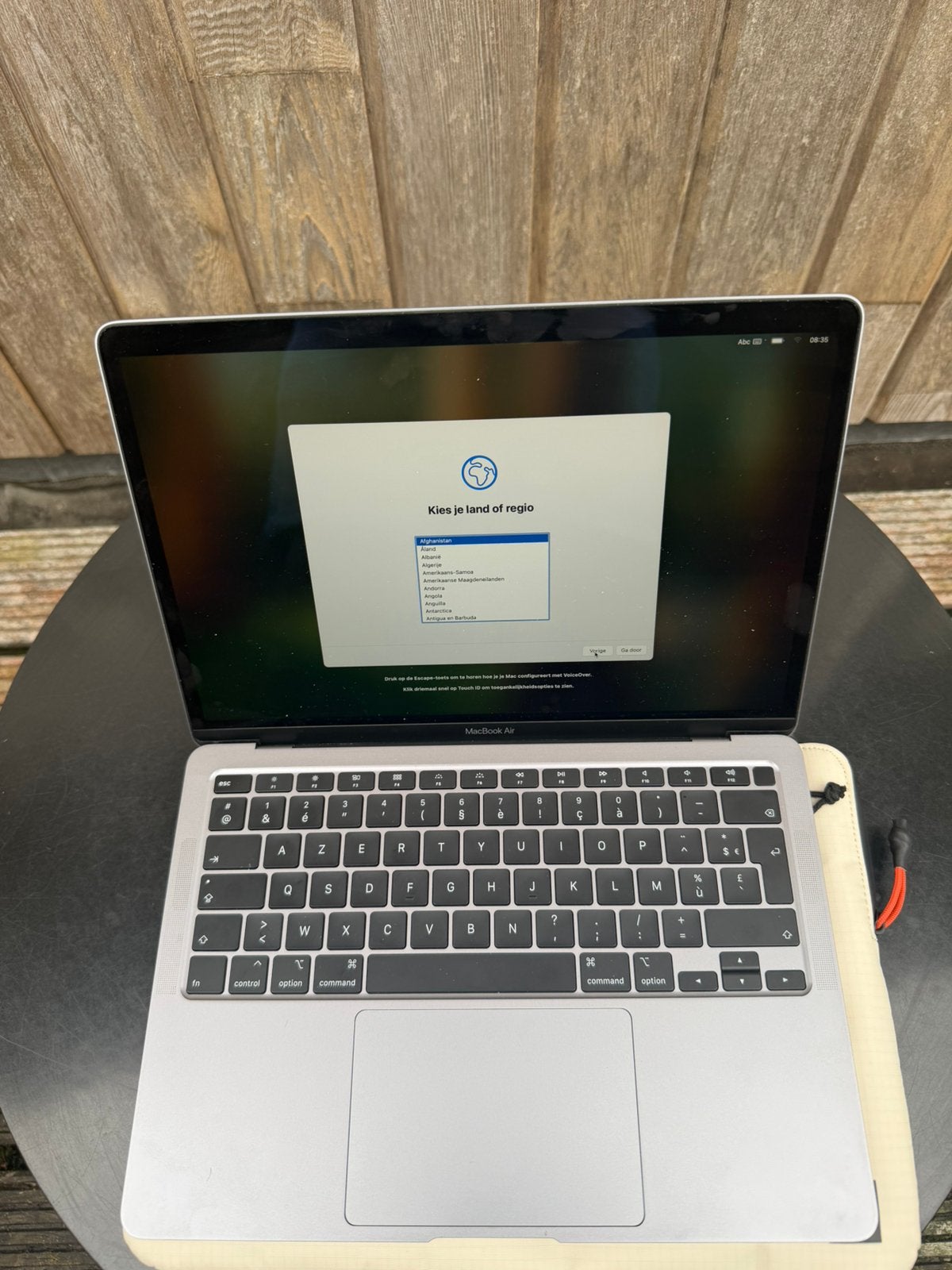 MacBook Air Retina 13-inch 2020, Computers en Software, Apple Macbooks, Gebruikt, MacBook Air, 13 inch, Minder dan 2 Ghz, 256 GB