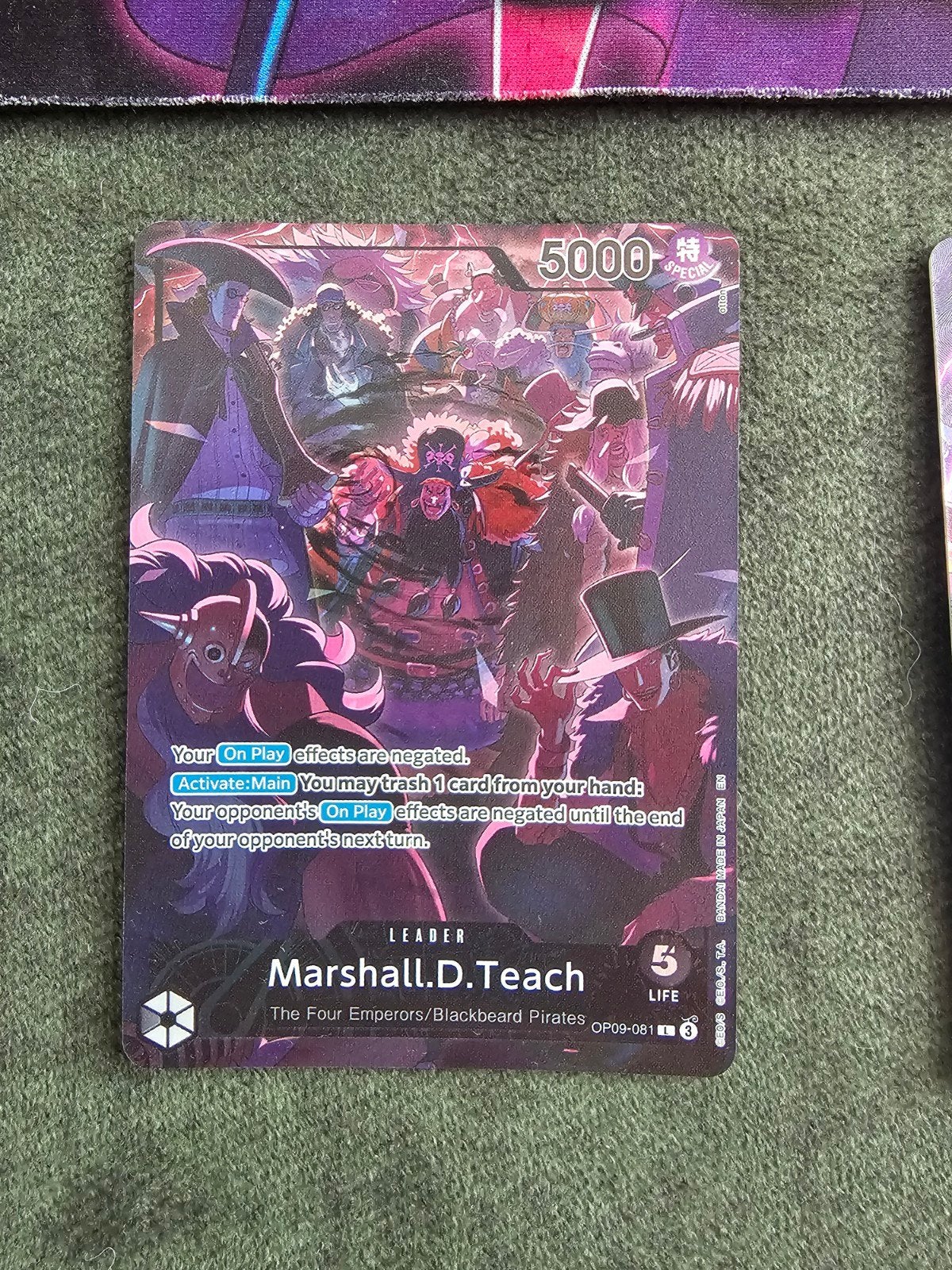 Foto 4 van One Piece Card Game Four Emperors Set (OP09) + Playmat