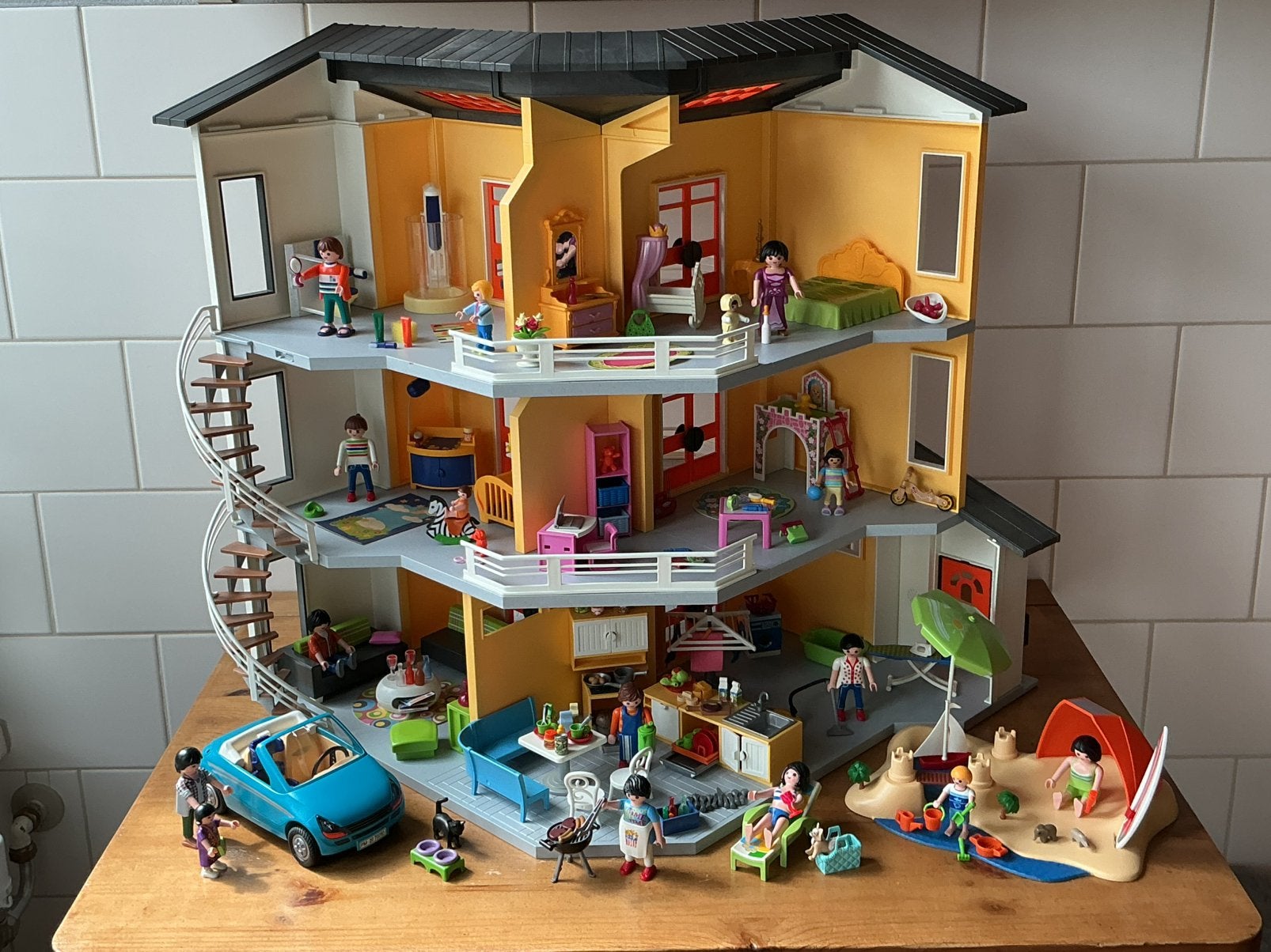 PLAYMOBIL UITGEBREID MODERN WOONHUIS ☕️ 🍰 SUPER MOOI !!, Ophalen of Verzenden, Gebruikt