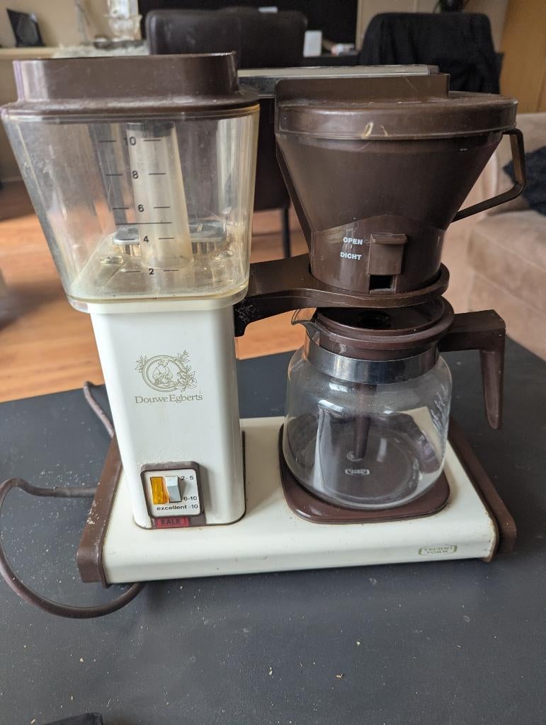 Koffie zetter Douwe Egbert Exelent, Stoompijpje, Gebruikt, 10 kopjes of meer, Koffiemachine