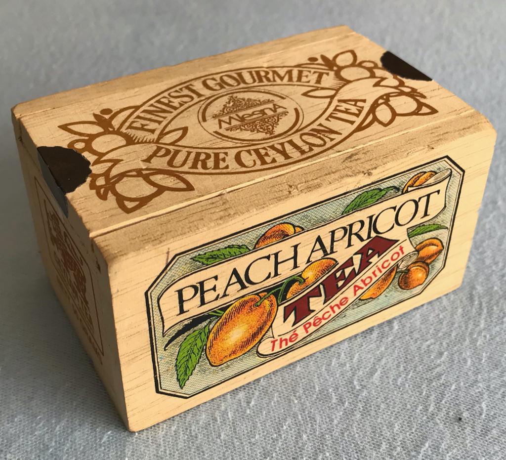 Theedoosje Peach Apricot (Ceylon) (50gr), Verzamelen, Ophalen of Verzenden, Zo goed als nieuw