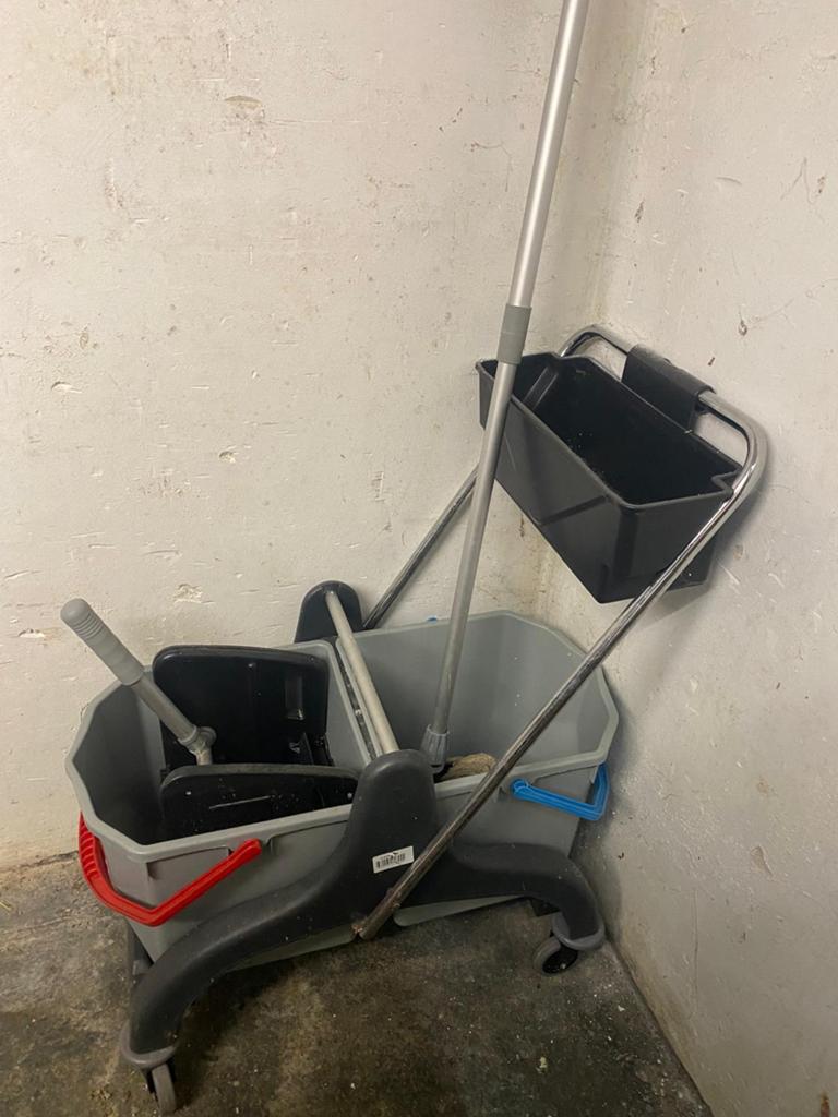 Schoonmaakwagen | mopwagen | nauwelijks gebruikt, Huis en Inrichting, Schoonmaakartikelen, Ophalen, Dweilemmer, -bak, of -wagen