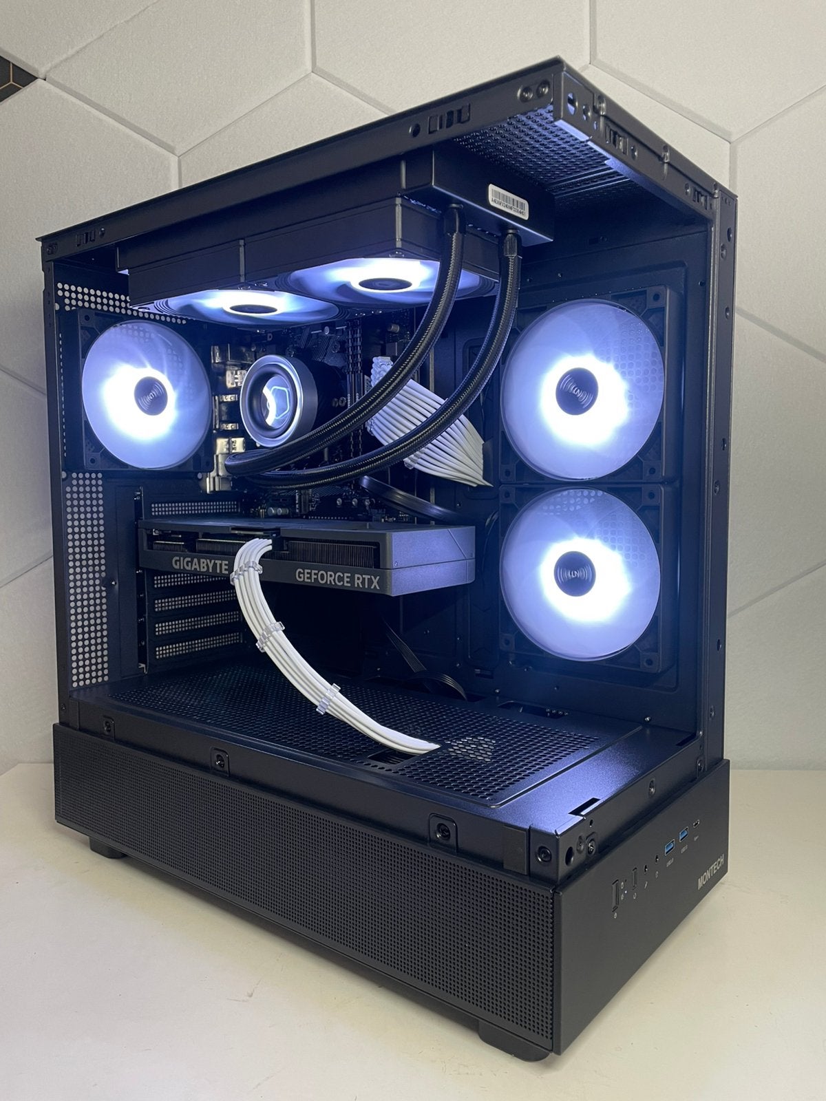 Gaming PC | RTX 4060 Ti | Ryzen 7 3800x, Ophalen of Verzenden, Zo goed als nieuw, Gaming, SSD