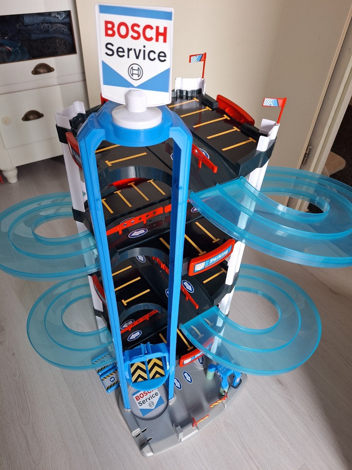 Bosch Service Parkeergarage met spiraalbanen, Ophalen, Zo goed als nieuw, Jongen of Meisje