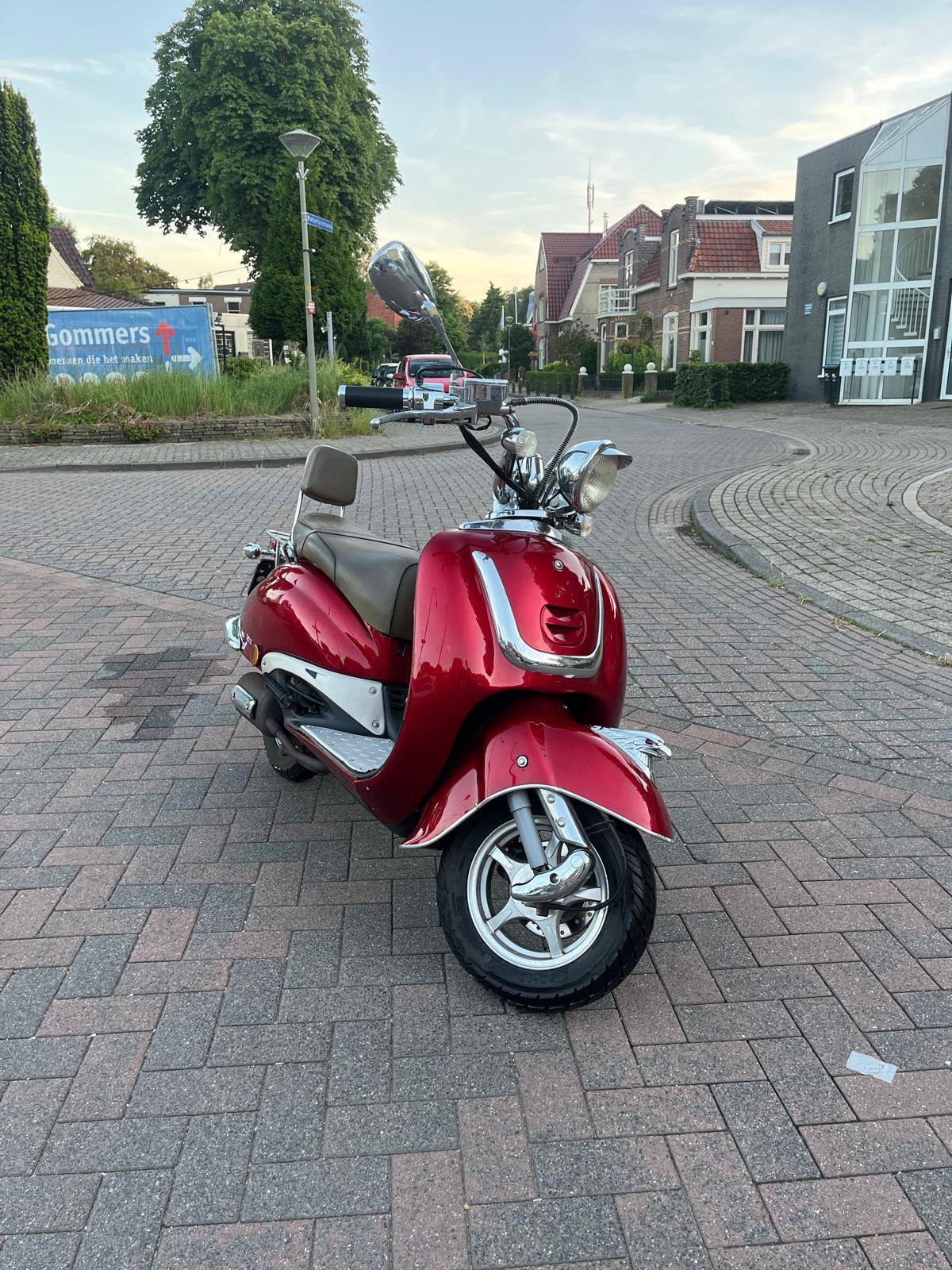 AGM retro scooter, 4 takt scooter, Ophalen, Zo goed als nieuw, Benzine, Overige merken