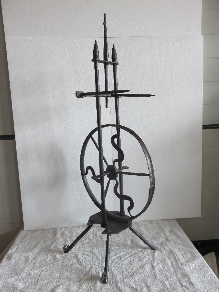 Antiek smeed ijzeren spinnewiel - ca. 1700 A.D., Ophalen of Verzenden