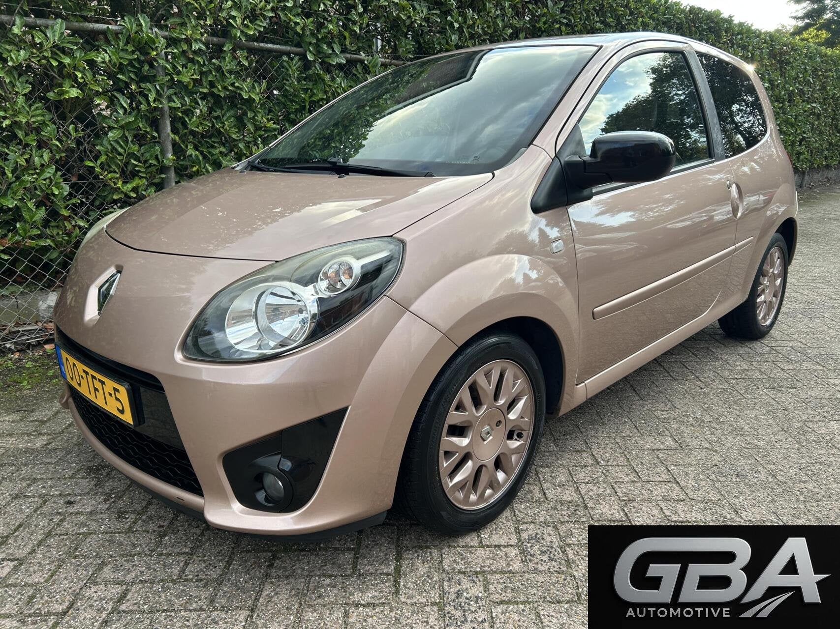 Renault Twingo 1.2 16v Miss Sixty 1E EIGENAAR! NIEUWE APK!, Auto's, Twingo, Gebruikt, 4 stoelen, Origineel Nederlands