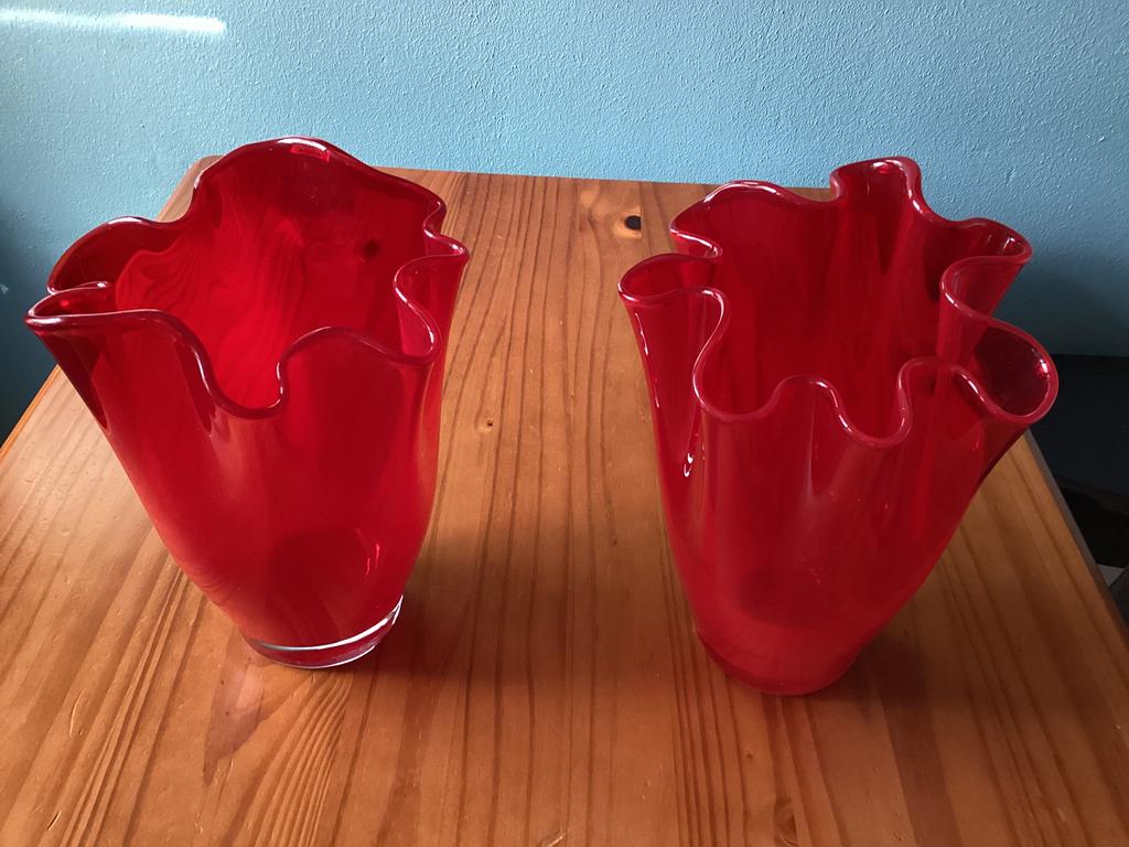 Vazen Glas Rood 2 Stuks,Zie Foto’s.   ((Ophalen)), Ophalen, Minder dan 50 cm, Rood, Glas