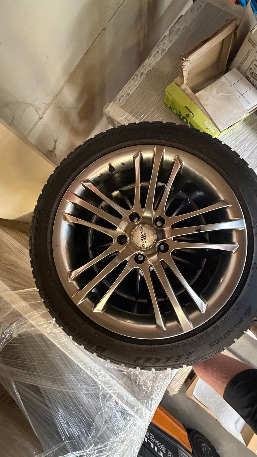 Bridgestone Blizzak 245/45R18 96V Winterbanden met Velgen, Auto-onderdelen, Banden en Velgen, 18 inch, Banden en Velgen, Personenwagen