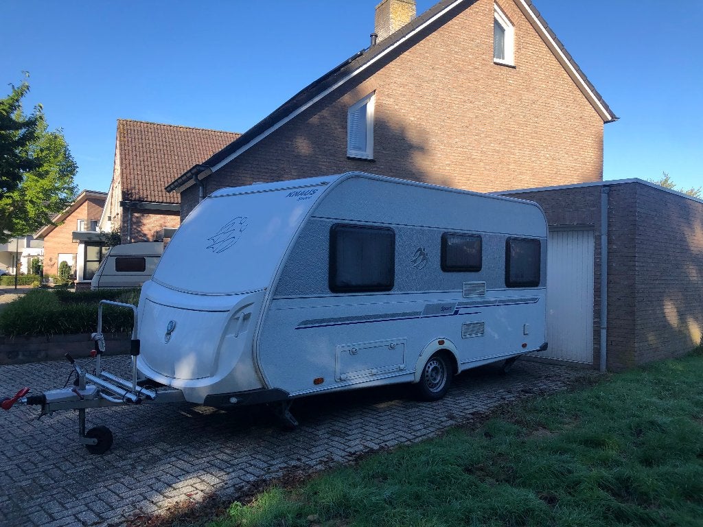 Knaus caravan Sport450FU 2012, Rondzit, Frans bed, Particulier, 6 tot 7 meter