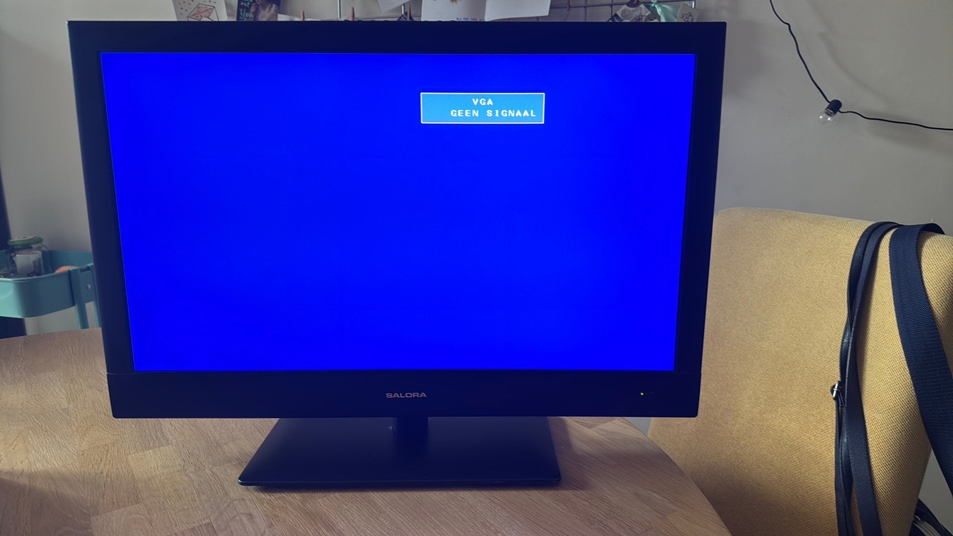 Salora 24” LED/DVD monitor/television, Ophalen, Full HD, Zo goed als nieuw, LED