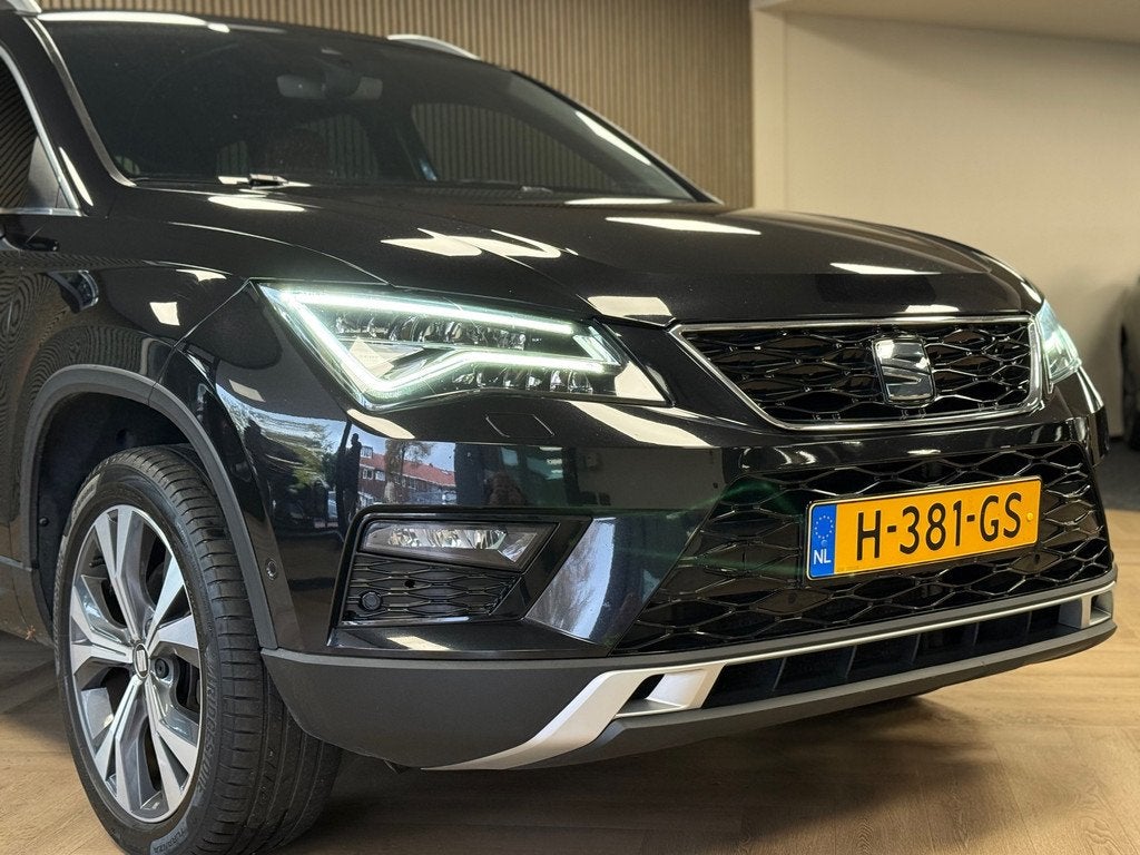 Seat Ateca 1.4 TSI FR 150PK DSG TREKHAAK LEDER APPLE CARPLAY, Auto's, Seat, 4 cilinders, Ateca, Zwart, Leder