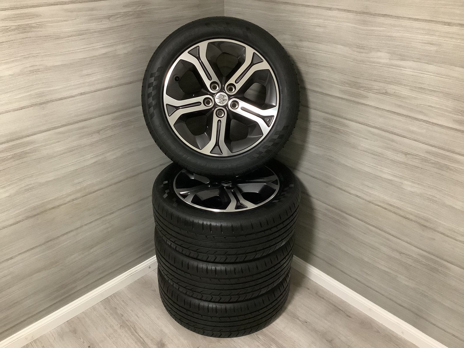 Suzuki VITARA origineel velgen zomerbanden 17 inch, 215 mm, Banden en Velgen, Nieuw, 17 inch