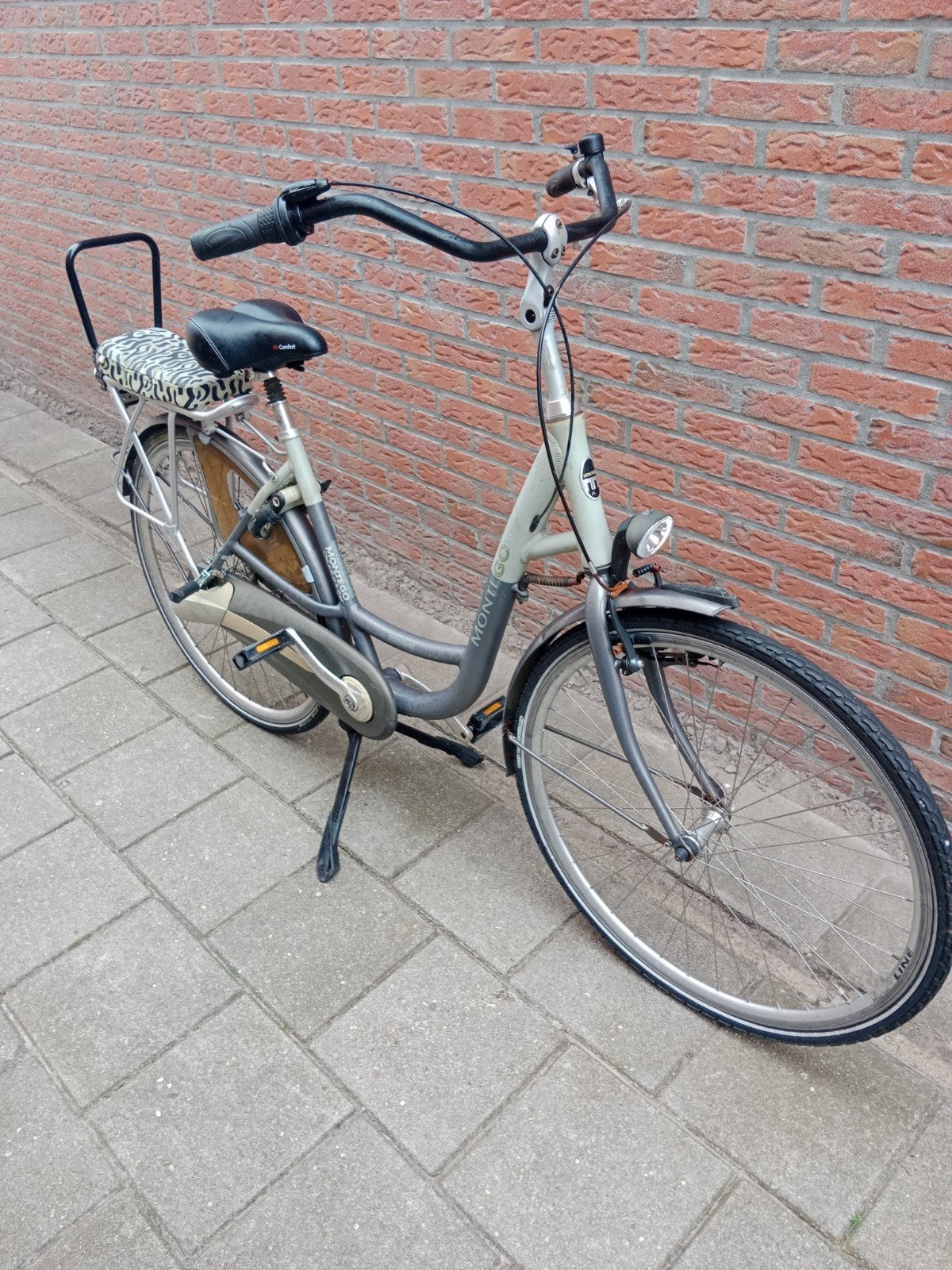 Montego fiets met nieuw zadel en kinderzitje, Terugtraprem, Gebruikt, Versnellingen, Ophalen