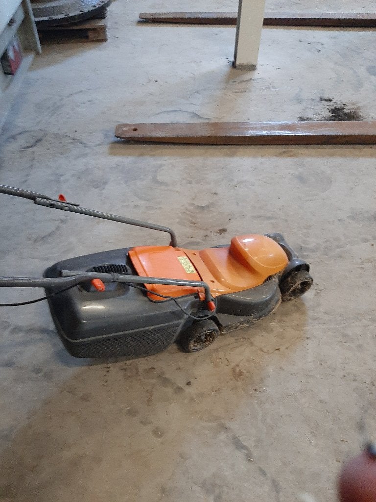 Flymo grasmaaier, Ophalen, Gebruikt, Elektrische grasmaaier, Flymo