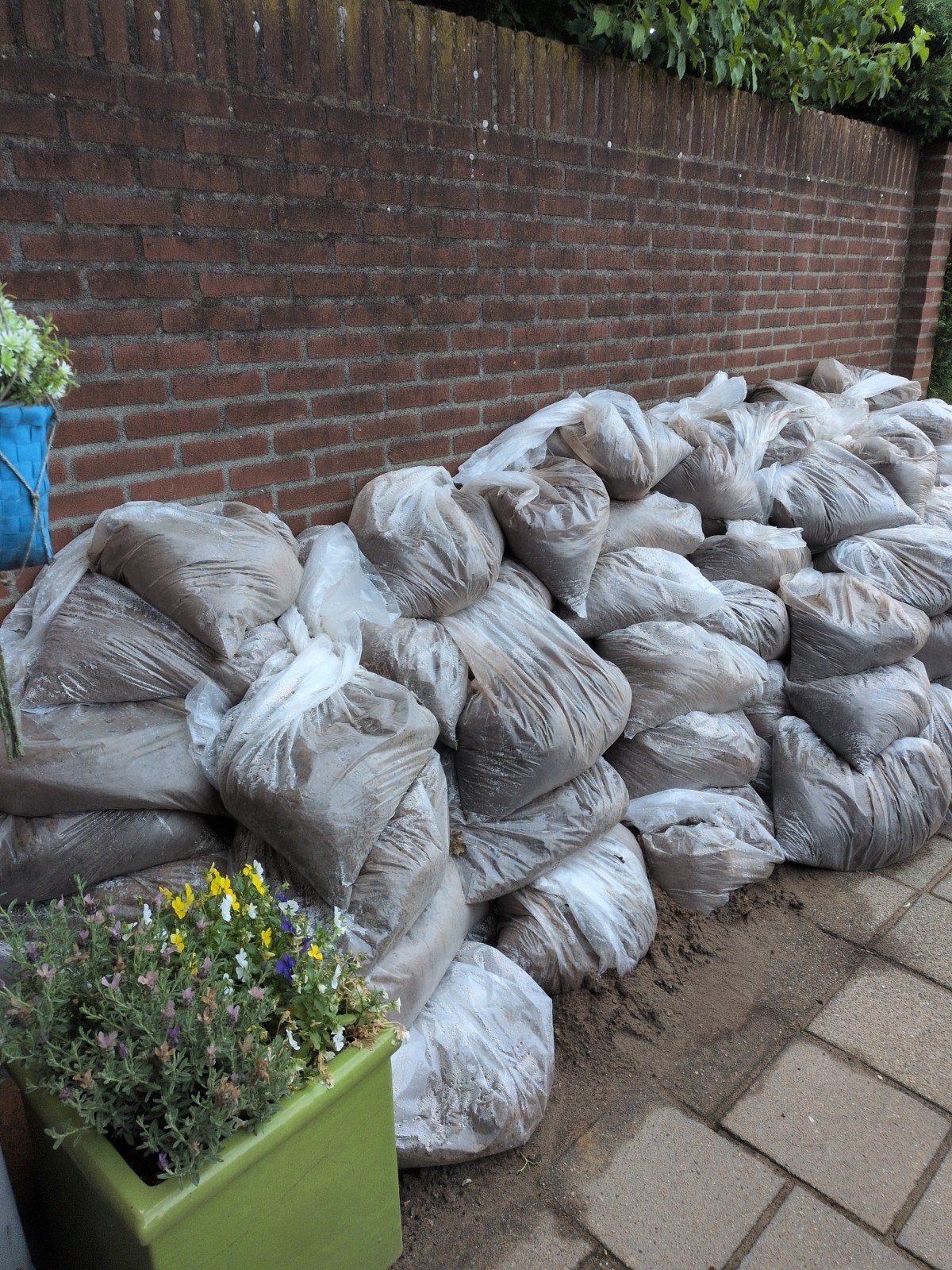 Voor ophoging zwart zand zonder puin, Tuin en Terras, Ophalen, Overige typen
