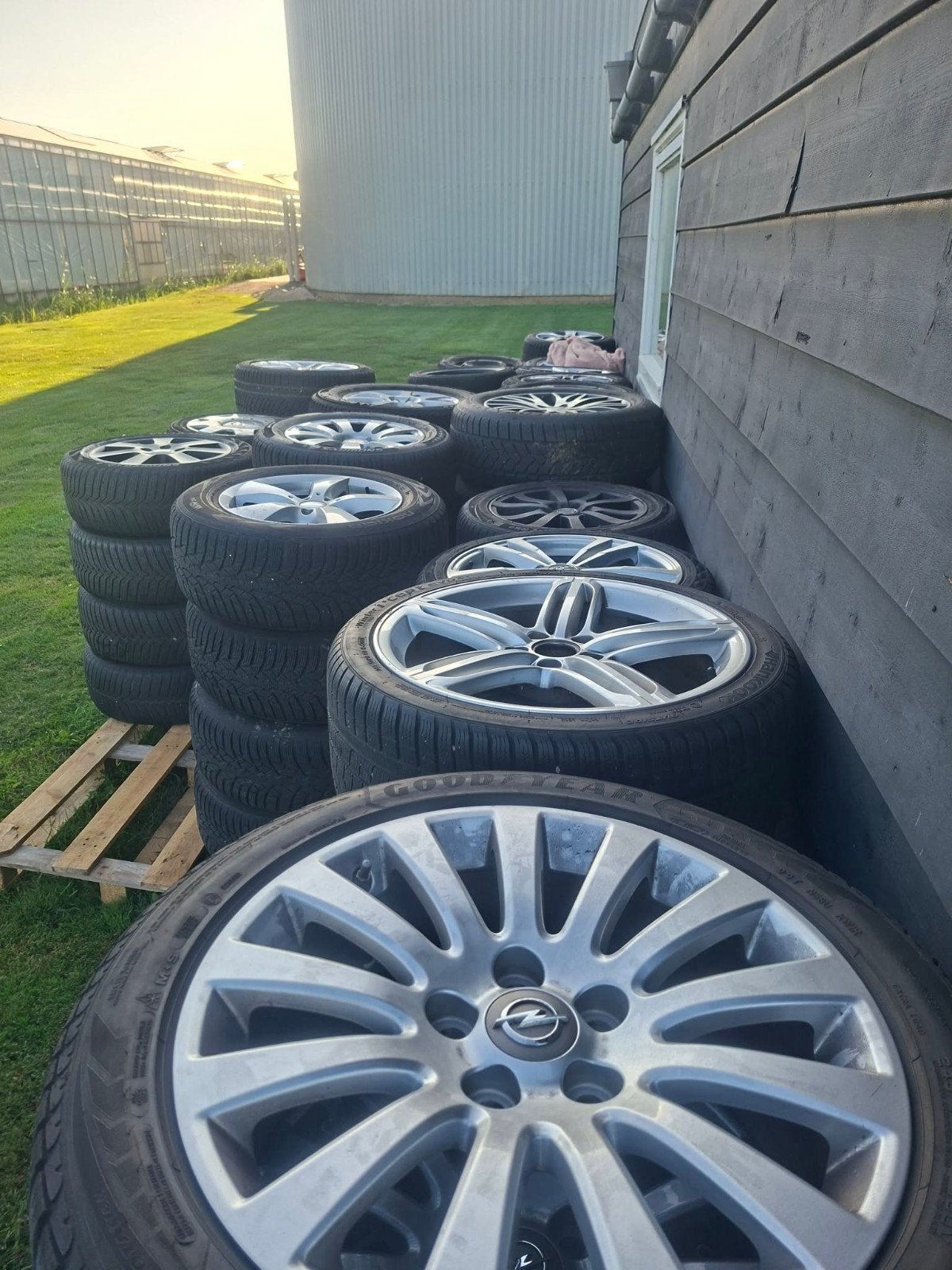 Te koop: 5x112 5x100 5x108 5x120 5x114.3 banden op 14 15, 16, Overige, Overige, Banden en Velgen, Nieuw