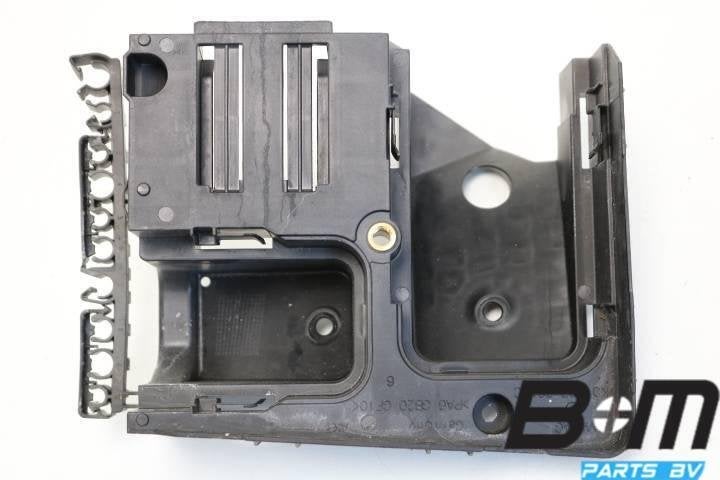 Houder voor zekeringkast VW Golf 6 1K0907361C, Gebruikt
