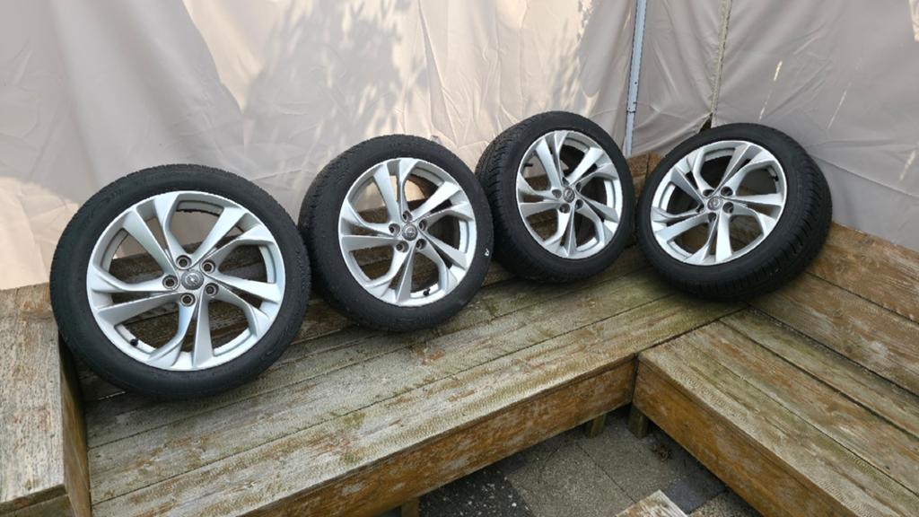 Opel Astra J/K velgen met Bridgestone & Pirelli All Season, Gebruikt, Banden en Velgen, 17 inch, Ophalen of Verzenden
