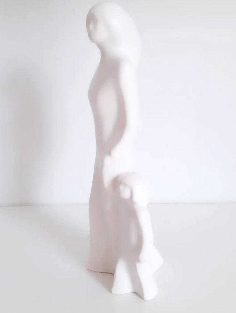 Beeld moeder en kind van Yvonne Niessen, Geglazuurd, Art deco, Ophalen of Verzenden, 20 - 50 cm