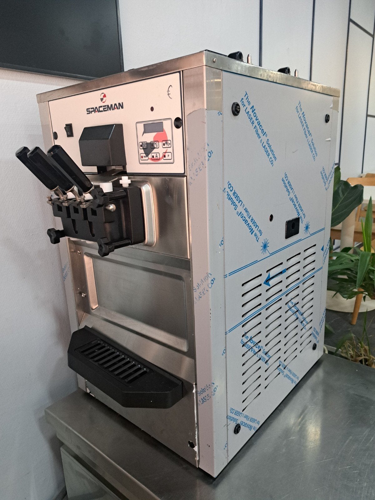 Spaceman IJs- en Softijsmachine T29/6225, Witgoed en Apparatuur, Ophalen, Zo goed als nieuw