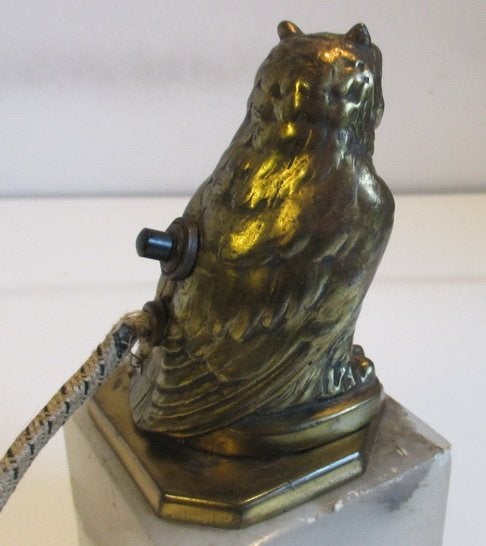 antieke bronzen sigarenaansteker uil voor op de toog, Verzenden