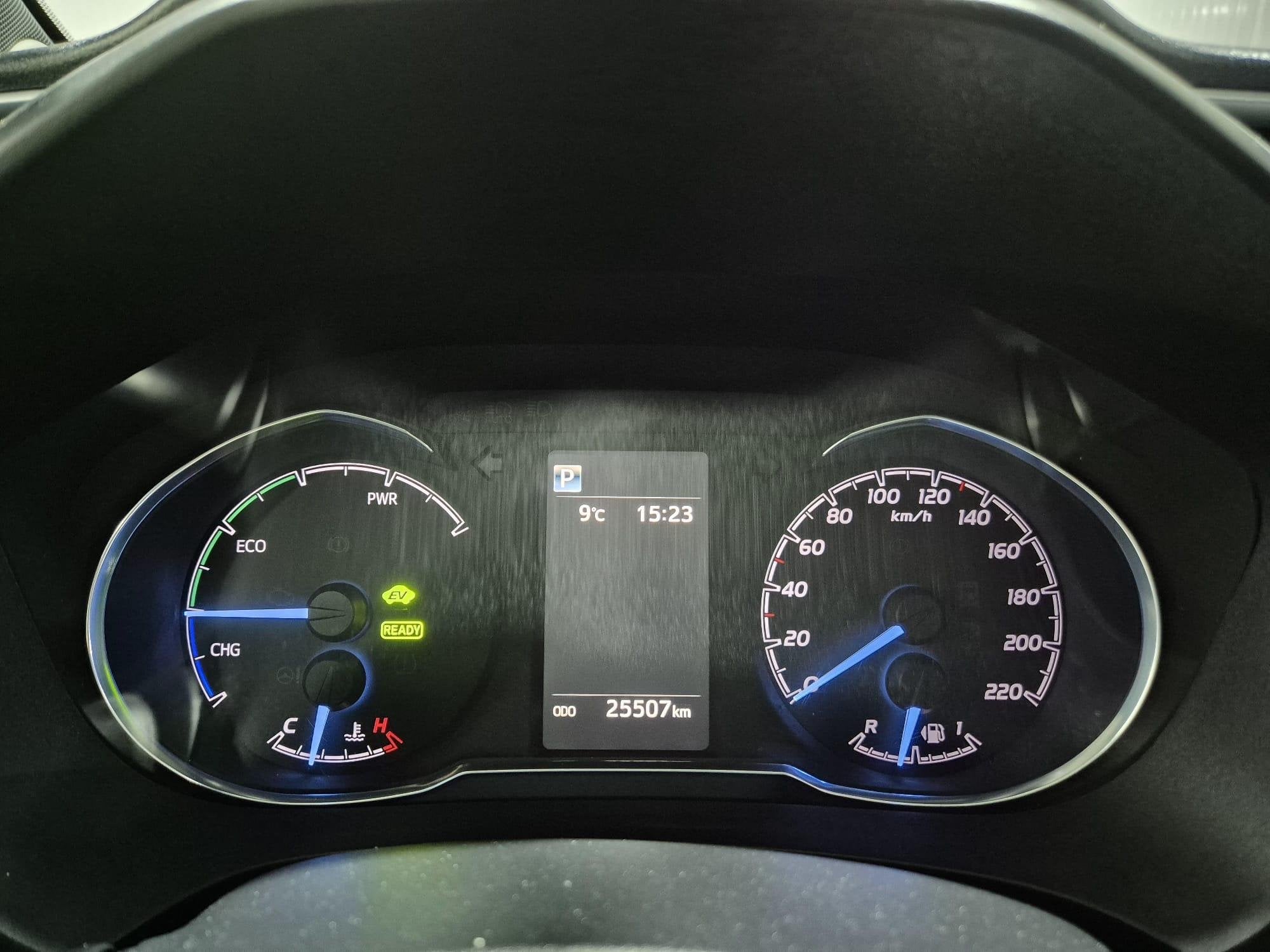 Toyota Yaris 1.5 Hybrid Premium Full option!, Auto's, Gebruikt, Euro 6, 4 cilinders, 49 €/maand