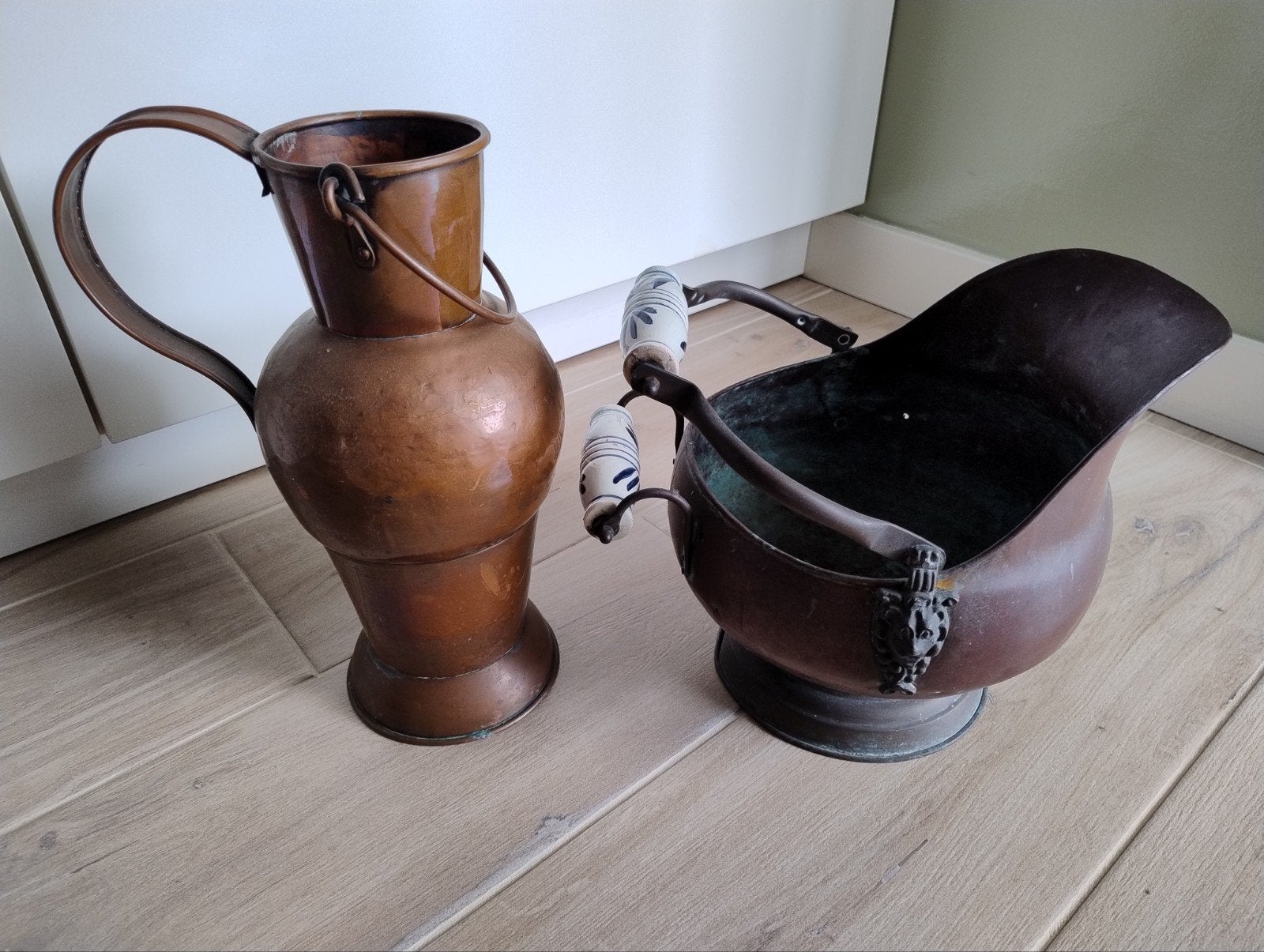 Oude koperen melkkan met handvat
Vintage koperen kolenketel, Ophalen of Verzenden